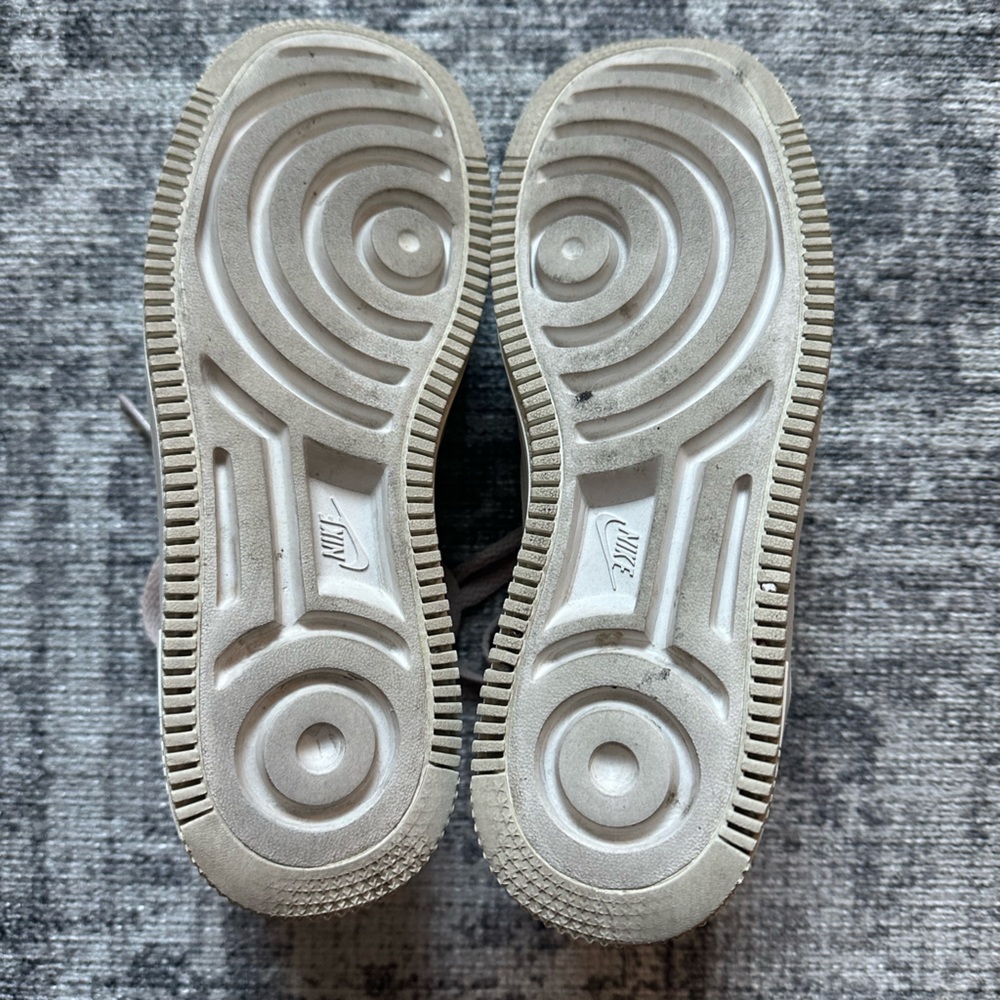 Nike Platform - Picture 4 of 5